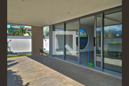 Casa de condomínio à venda com 350m², 4 quartos e 3 vagasÁrea comum