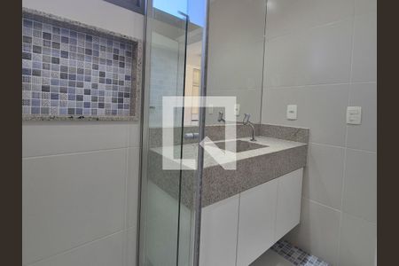 Casa de condomínio à venda com 350m², 4 quartos e 3 vagasBanheiro 3