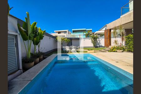 Casa de condomínio à venda com 350m², 4 quartos e 3 vagasÁrea comum