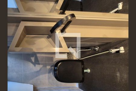 Casa de condomínio à venda com 350m², 4 quartos e 3 vagasLavabo