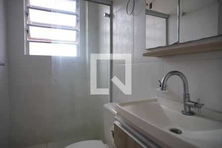 Banheiro de apartamento para alugar com 1 quarto, 52m² em Vila Ipiranga, Porto Alegre