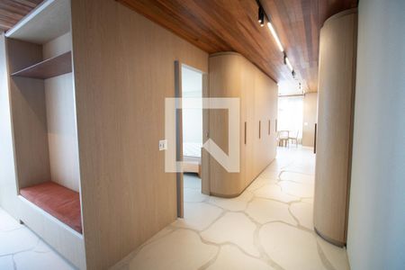 Corredor de apartamento para alugar com 1 quarto, 81m² em Jardim das Acacias, São Paulo