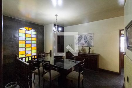 Sala 2 de casa à venda com 4 quartos, 180m² em Santa Terezinha, Belo Horizonte