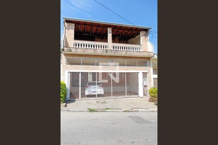 Casa à venda com 203m², 3 quartos e 2 vagasFachada