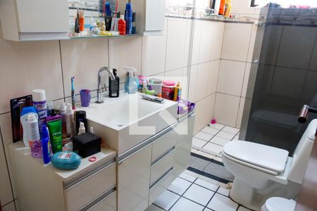 Casa à venda com 203m², 3 quartos e 2 vagasBanheiro