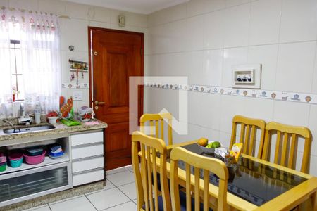 Casa à venda com 203m², 3 quartos e 2 vagasCozinha