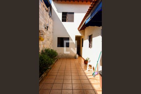 Casa à venda com 203m², 3 quartos e 2 vagasQuintal