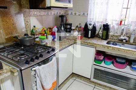 Casa à venda com 203m², 3 quartos e 2 vagasCozinha