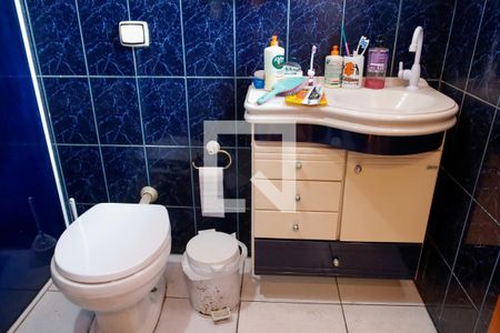 Casa à venda com 203m², 3 quartos e 2 vagasBanheiro da Suíte 1