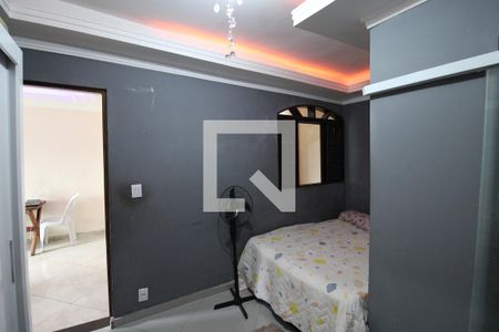 Quarto 2 de casa para alugar com 2 quartos, 130m² em Vila Bela Vista (zona Norte), São Paulo