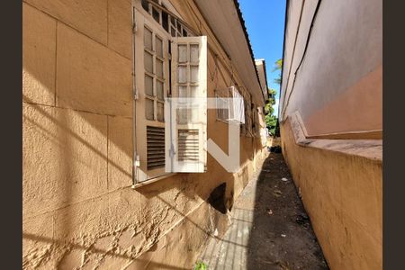 Corredor Lateral de casa para alugar com 7 quartos, 550m² em Méier, Rio de Janeiro