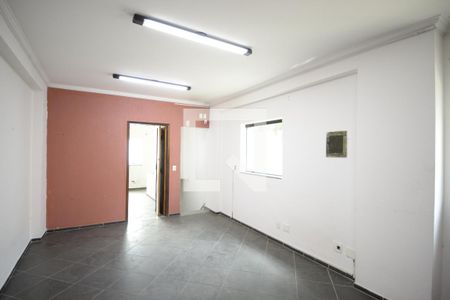 Casa à venda com 200m², 4 quartos e sem vagaSala