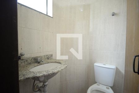 Casa à venda com 200m², 4 quartos e sem vagaBanheiro