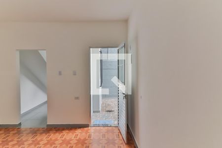 Quarto / Cozinha / Lavanderia de kitnet/studio para alugar com 1 quarto, 25m² em Jardim Rizzo, São Paulo