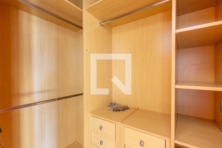Apartamento à venda com 107m², 3 quartos e 2 vagasCloset