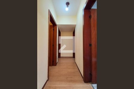 Corredor de apartamento à venda com 3 quartos, 73m² em Botafogo, Campinas