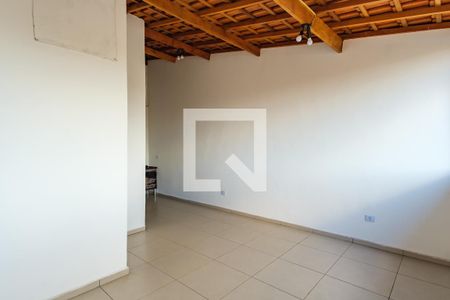 Casa de condomínio para alugar com 105m², 2 quartos e 2 vagas Casa de condomínio para alugar com 105m², 2 quartos e 2 vagasTerraço / Quintal