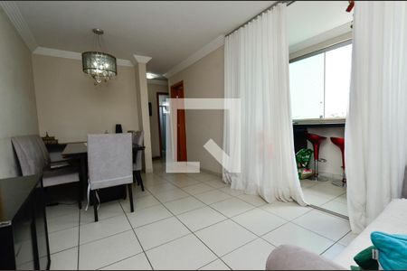 Sala de apartamento para alugar com 3 quartos, 71m² em Ipiranga, Belo Horizonte