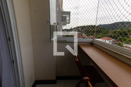Sacada de apartamento à venda com 2 quartos, 58m² em Badu, Niterói