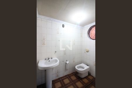 Banheiro  de casa à venda com 2 quartos, 157m² em Parque Selecta, São Bernardo do Campo
