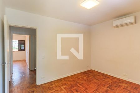 Suíte de casa para alugar com 3 quartos, 140m² em Vila Cordeiro, São Paulo