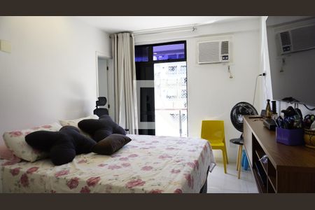 Apartamento à venda com 170m², 4 quartos e 2 vagasSuíte 1
