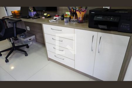 Apartamento à venda com 170m², 4 quartos e 2 vagasQuarto / Escritório