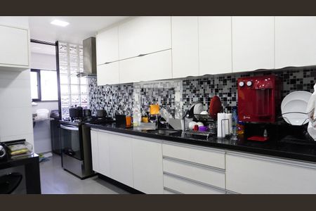 Apartamento à venda com 170m², 4 quartos e 2 vagasCozinha