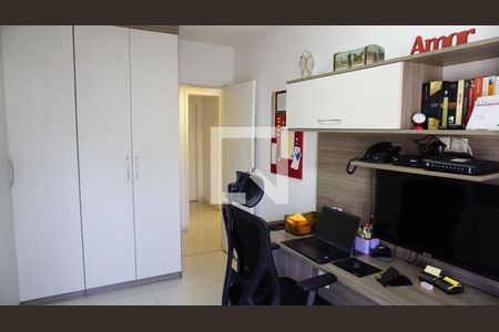 Apartamento à venda com 170m², 4 quartos e 2 vagasQuarto / Escritório