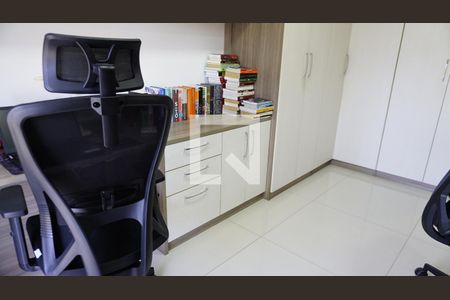 Apartamento à venda com 170m², 4 quartos e 2 vagasQuarto / Escritório