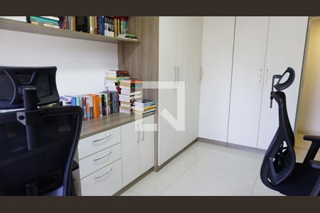 Apartamento à venda com 170m², 4 quartos e 2 vagasQuarto / Escritório