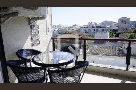 Apartamento à venda com 170m², 4 quartos e 2 vagasVaranda - Sala