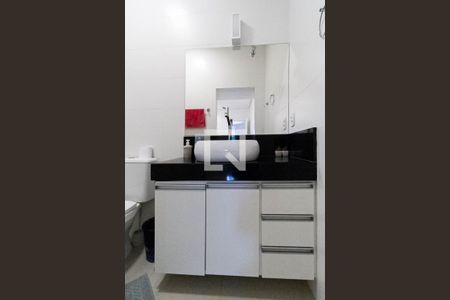 Casa à venda com 431m², 3 quartos e 2 vagasCasa 1 - Banheiro da suíte