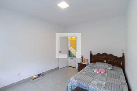 Casa à venda com 431m², 3 quartos e 2 vagasCasa 1 - Quarto 2