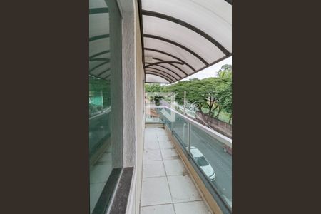 Casa à venda com 431m², 3 quartos e 2 vagasCasa 2 - Varanda da sala