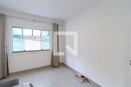 Casa à venda com 431m², 3 quartos e 2 vagasCasa 1 - Quarto 2