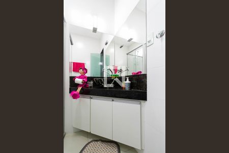 Casa à venda com 431m², 3 quartos e 2 vagasCasa 1 - Banheiro social