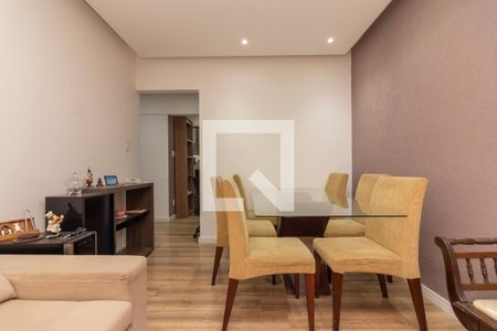 Sala  de apartamento para alugar com 2 quartos, 70m² em Cerqueira César, São Paulo