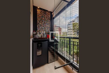 Sala de apartamento à venda com 3 quartos, 74m² em Jardim Parque Morumbi, São Paulo