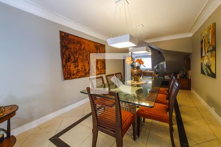 Casa à venda com 320m², 5 quartos e 4 vagasSala de Jantar