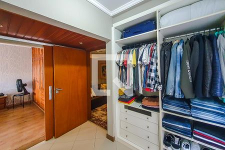 Casa à venda com 320m², 5 quartos e 4 vagasquarto 3 suite Closet