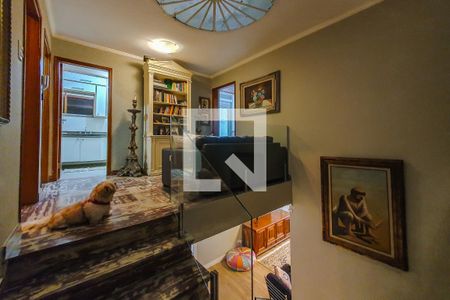 Casa à venda com 320m², 5 quartos e 4 vagascorredor