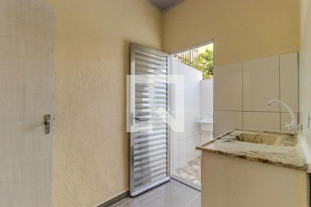 Cozinha de casa de condomínio para alugar com 1 quarto, 18m² em Campos Elíseos, São Paulo