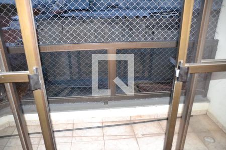 Apartamento à venda com 214m², 3 quartos e 4 vagas Apartamento à venda com 214m², 3 quartos e 4 vagasVaranda