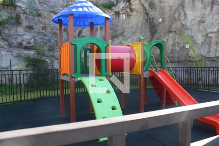 Apartamento para alugar com 62m², 3 quartos e 1 vagaParquinho