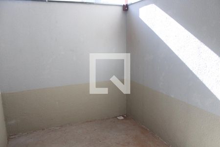 Varanda da sala de apartamento para alugar com 3 quartos, 62m² em Jardim Vitoria, Belo Horizonte