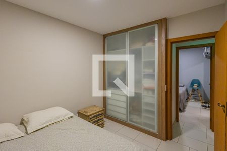 Apartamento à venda com 150m², 3 quartos e 2 vagasQuarto 2
