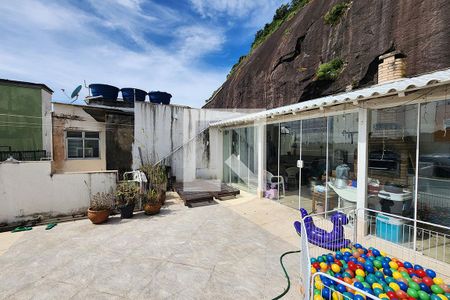 Apartamento à venda com 215m², 3 quartos e sem vagaTerraço