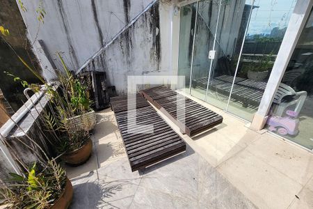 Apartamento à venda com 215m², 3 quartos e sem vagaTerraço