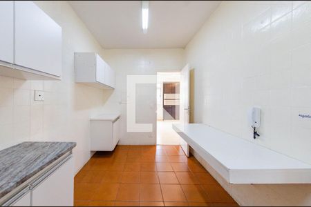 Apartamento para alugar com 170m², 4 quartos e 2 vagas Apartamento para alugar com 170m², 4 quartos e 2 vagasCozinha